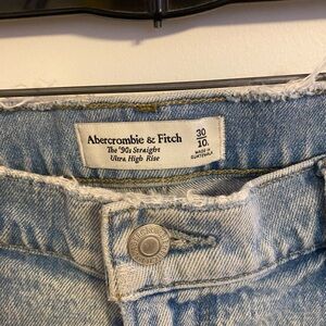 Abercrombie 90s high rise jeans size 10 long